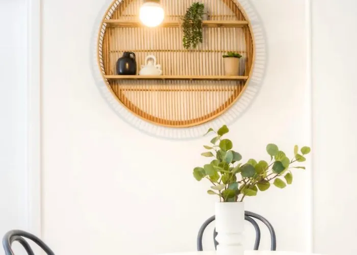 #29 Gambetta Ac Sea View 2 Bedrooms 1min Walk To Promenade & Sea *