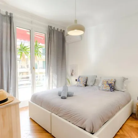 #29 Gambetta Ac Sea View 2 Bedrooms 1min Walk To Promenade & Sea Lägenhet Nice